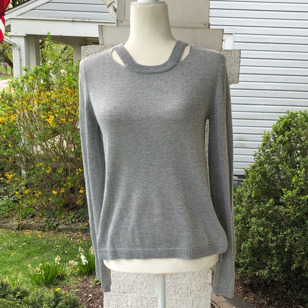 R D Style silver, gray shimmer sweater NWOT